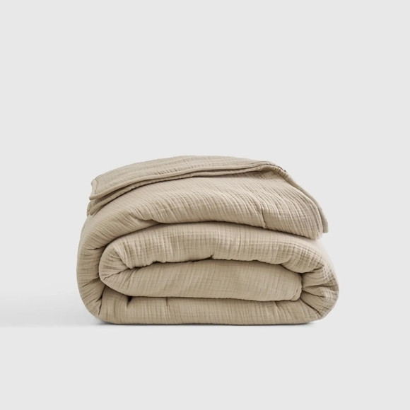 QUINCE Dune Organic Airy Gauze Dream Quilt/ Queen - Picture 2 of 2